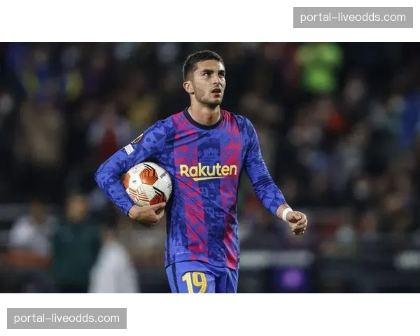 巴萨前锋费兰-托雷斯恢复训练，目标在赛季末复出