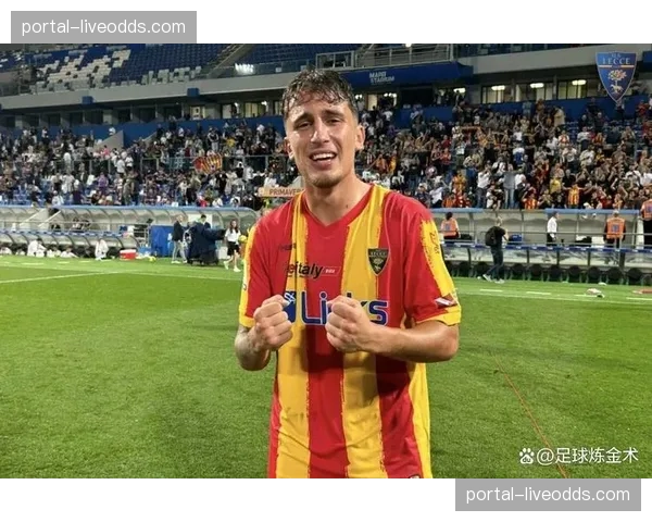 莱切半场0-1落后佛罗伦萨，加布里埃尔准备替补登场